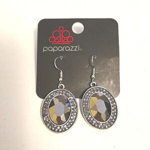 #489 NWT Paparazzi Earring - Rebel Highness - Silver